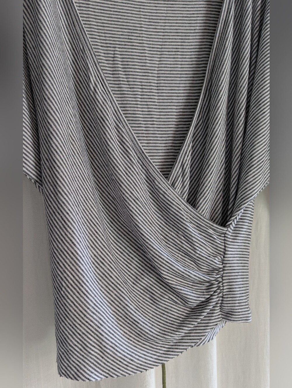 Bailey / 44 Cute White & Black Stripe Wrap Top 3/4 Sleeve Made In USA - Picture 6 of 11